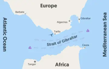 Mapa pokazuje Cieśninę Gibraltarską, oddzielającą Europę od Afryki. Tutaj leży Maroko, z miastami Tanger i Ceuta.