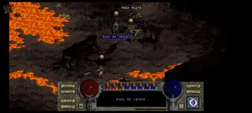 W grze diablo online bohaterka walczy z demonem nad lawą. Zdobycz to "Ring of Power".