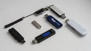 Koniec z problemem brak pamięci w telefonie! Kolekcja pendrive'ów czeka, by przenieść Twoje dane.