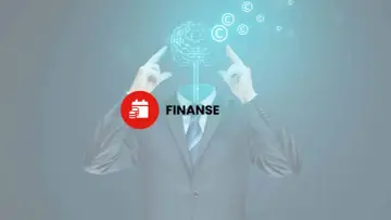 Biznesmen z mózgiem z obwodów i symbolami praw autorskich. Ikona finansów i słowo "FINANSE" sugerują, że autorskie prawa majątkowe są kluczowe dla zysków.