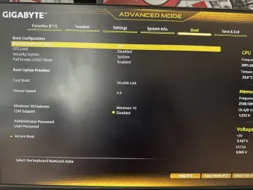 BIOS Gigabyte, zakładka Boot. Widoczna opcja "Bootup NumLock State", która pozwala na włączenie lub wyłączenie NumLocka przy starcie systemu.