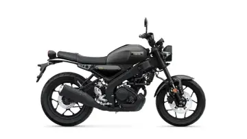 Czarny motocykl Yamaha XSR 125 w stylu retro. Poznaj jego yamaha xsr 125 dane techniczne i ciesz się jazdą.