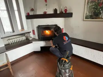 Tecnico SAE S.N.C. effettua assistenza stufe a pellet, garantendo il corretto funzionamento e la sicurezza della tua casa.