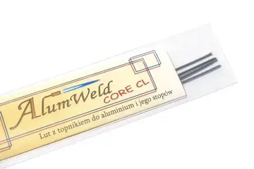 Trzy druty do lutowania aluminium z topnikiem AlumWeld CORE CL w opakowaniu.