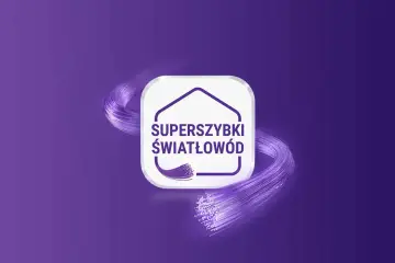 Logo z napisem "Superszybki światłowód" i wiązką światłowodów. Tak działa światłowód – szybki transfer danych.