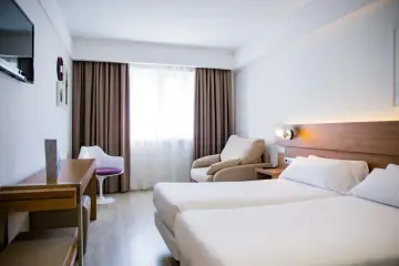 Hotel Gelmirez: comodidad y ubicación ideal en Santiago de Compostela