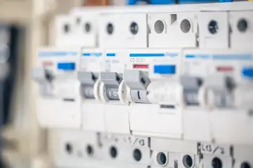 Bezpieczniki do garażu: Jak dobrać idealne zabezpieczenia?