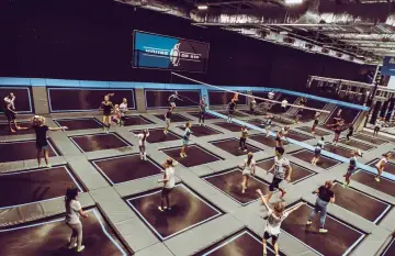 House of Air Gliwice: Park trampolin, cennik, atrakcje, urodziny