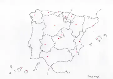 Mapa Hiszpanii z zaznaczonymi czerwonymi kropkami regionami i wyspami.