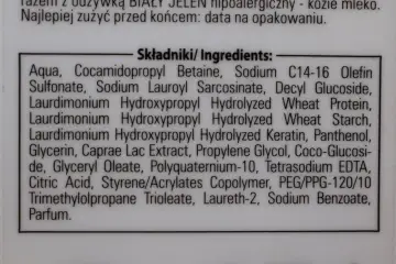Składniki: Aqua, Cocamidopropyl Betaine, Sodium C14-16 Olefin Sulfonate, Sodium Lauroyl Sarcosinate, Decyl Glucoside, Hydrolyzed Wheat Protein, Hydrolyzed Wheat Starch, Hydrolyzed Keratin, Panthenol, Glycerin, Caprae Lac Extract.