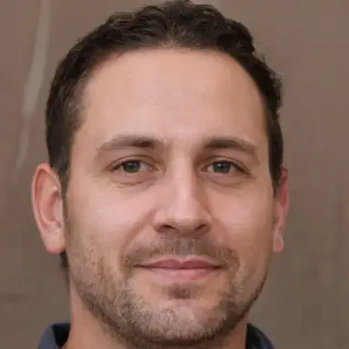 Autor Grzegorz Winiarski