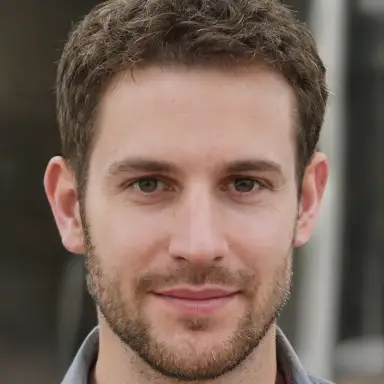 Autor Tomasz Sierakowski