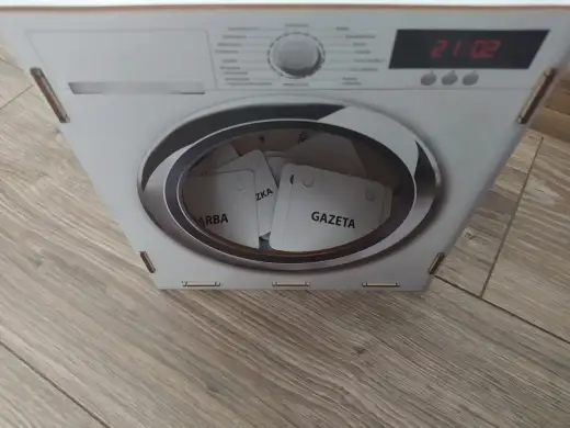 Kartonowa pralka DIY: Zabawa, nauka i recykling dla dzieci