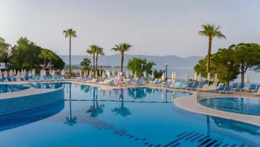 Fantasia De Luxe Kuşadası - Czy to Twój idealny resort?