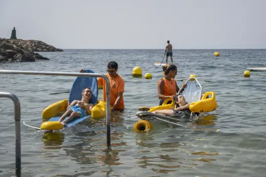 Playa de Aguadulce, guía práctica para disfrutarla con comodidad