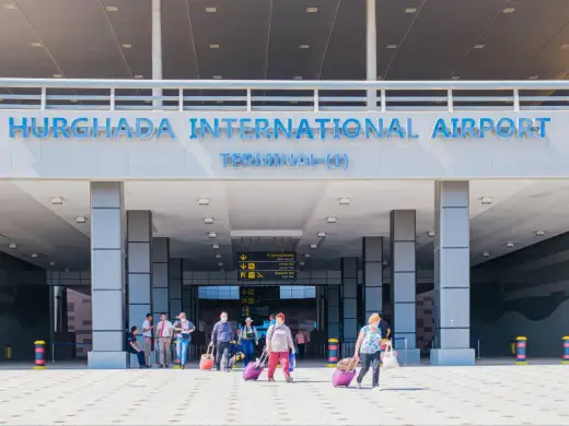 Lotnisko Hurghada - Przewodnik: przylot, transfer, wiza bez stresu