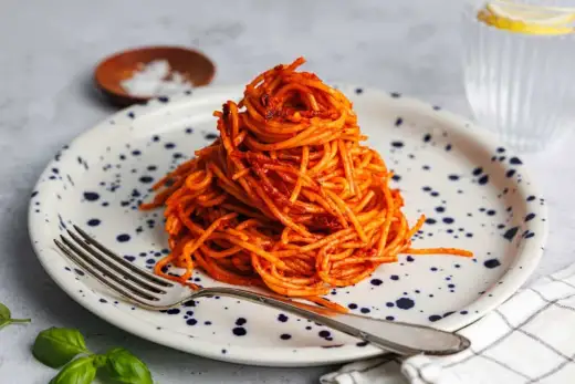 Spaghetti braten - So werden deine Nudeln perfekt knusprig!
