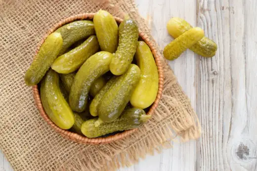 Ogórek kiszony - Ile ma kalorii i czy jest zdrowy?