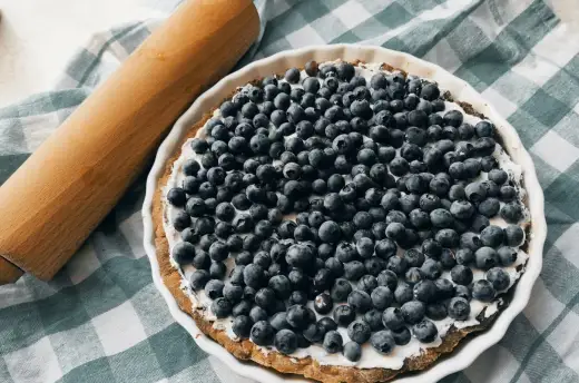 Tarta z borówkami i mascarpone: Przepis krok po kroku