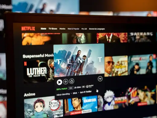 Nie wiesz co oglądać? Seriale Netflix dla nastolatków - Twój przewodnik