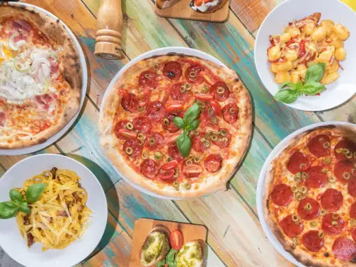 Gdzie zjeść w Pruszkowie? TOP 5 miejsc na obiad i pizzę