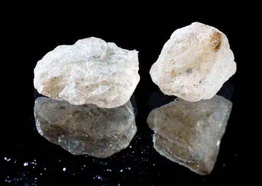 Kryształ MDMA - Czystość czy mit? Prawda o wyglądzie i ryzyku