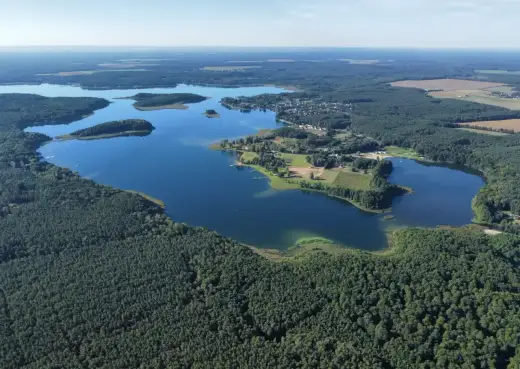 Jezioro Niesłysz - Twój przewodnik po najlepszym wypoczynku