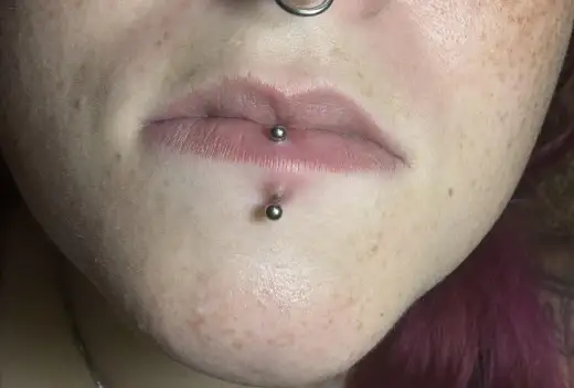 Labret - co to? Przewodnik po przekłuciu, gojeniu i cenie