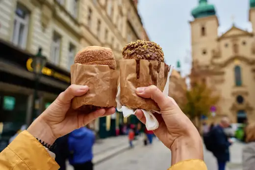 Co zjeść w Pradze? Przewodnik po najlepszych daniach i miejscach