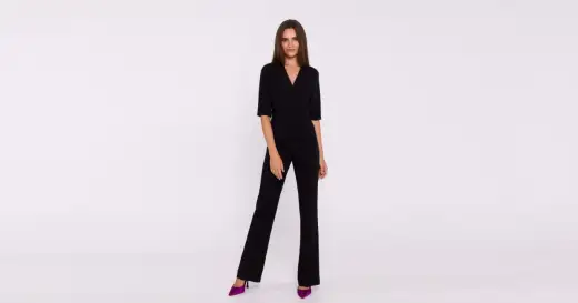 Kombinezon plus size: Jak dobrać i stylizować? Poradnik