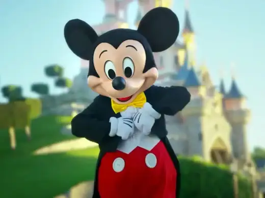 Kiedy najlepiej jechać do Disneylandu, aby uniknąć tłumów i deszczu?