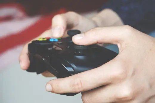 Uzależnienie od gier u dorosłych - Kiedy hobby staje się problemem?