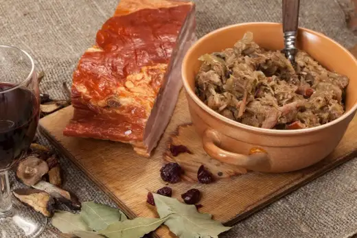 Bigos staropolski - jak ugotować idealny? Przepis krok po kroku