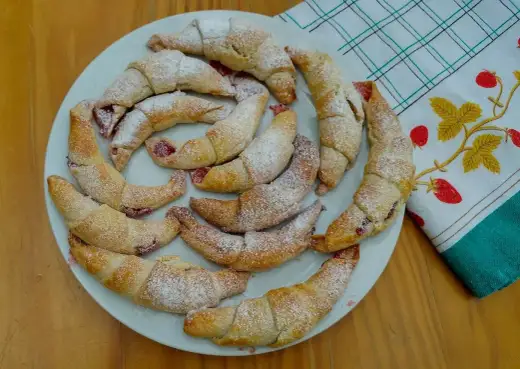 Rogaliki z marmoladą - ciasto, nadzienie i pieczenie bez błędów