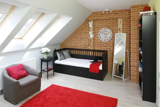 Lustro do pokoju młodzieżowego: Trendy, porady i inspiracje