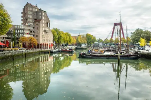 Gdzie leży Rotterdam? Mapa, dojazd i zwiedzanie – przewodnik