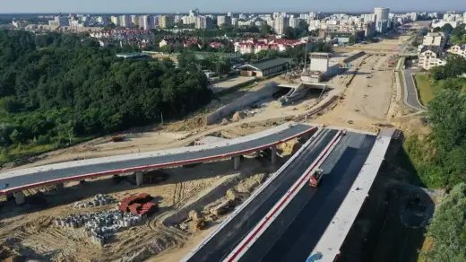 Ile kosztuje kilometr asfaltu? Poznaj ukryte wydatki i czynniki wpływające na cenę