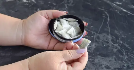 Snus a woreczki nikotynowe - Różnice, ryzyko, prawo w Polsce