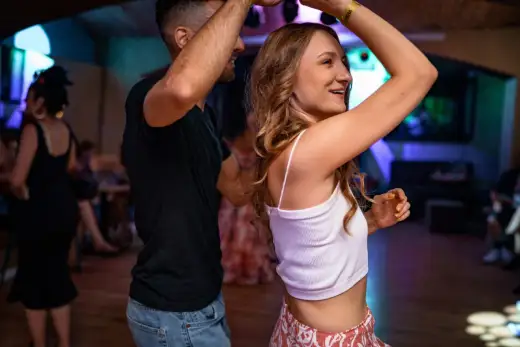 Rumba - jak tańczyć i poczuć kubański rytm? Poradnik
