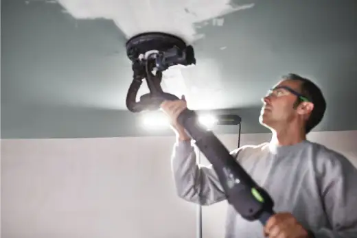Festool STL 450 - la lampe rasante qui révèle les défauts
