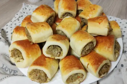 Paszteciki z kapustą i grzybami - przepis na idealne!