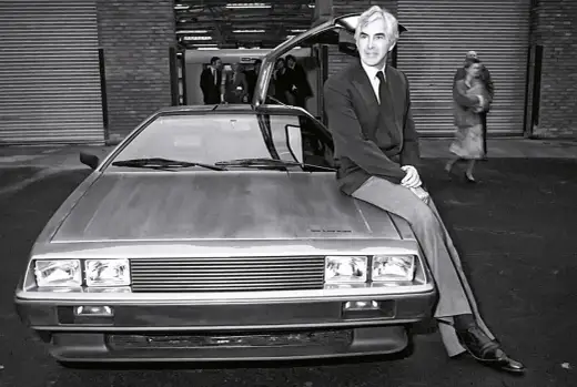 DeLorean DMC-12 - legenda, film i rzeczywistość