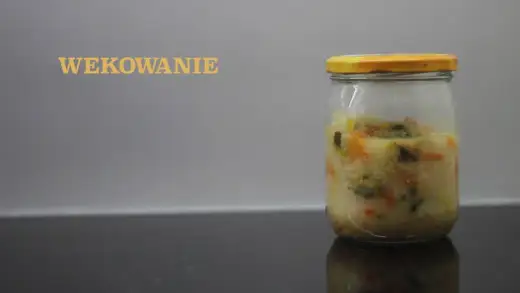 Jak wekować zupy: proste sposoby na długotrwałe przechowywanie