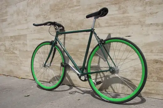 Vernice per bici a pennello - come fare un restauro pulito