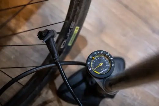 Ciśnienie w oponach - Szosa, Gravel, MTB - Jak je ustawić?