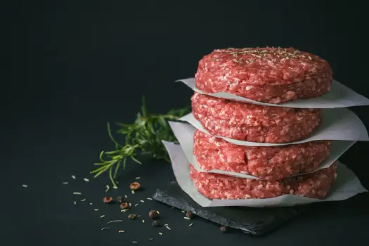 Jakie mięso na mielone? Wybierz idealne do kotletów i burgerów!