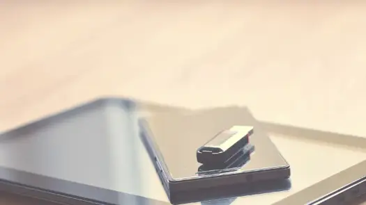 Jak podłączyć pendrive do telefonu? Android i iPhone