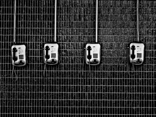 Zgoda na telefon z aresztowanym: Skuteczny wniosek krok po kroku