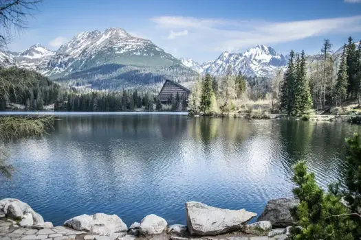 Štrbské Pleso, czyli Szczyrbskie Jezioro - co zobaczyć w okolicy?