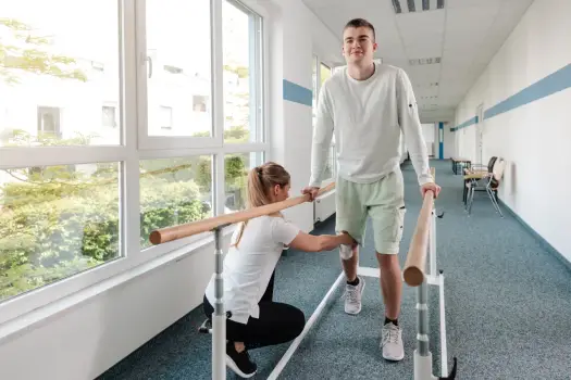 Jak uzyskać świadczenie rehabilitacyjne po ustaniu zatrudnienia?